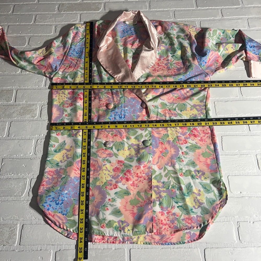 Victorias Secret Gold Label Robe Womens Medium Pink Satin Floral Double Breasted - Picture 10 of 12
